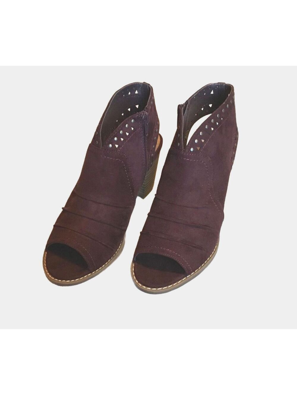 NIB. Burgundy peep toe booties. Sz 7.5